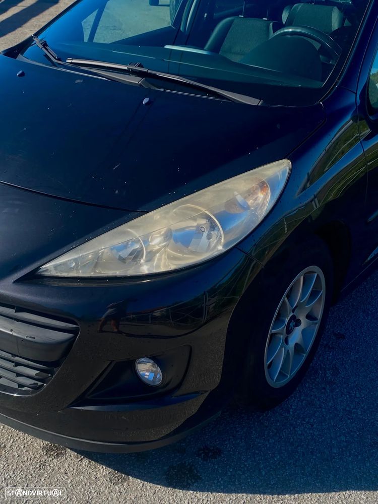 Peugeot 207 - 14