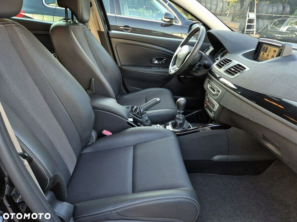 Renault Megane ENERGY TCe 130 BOSE EDITION - 29