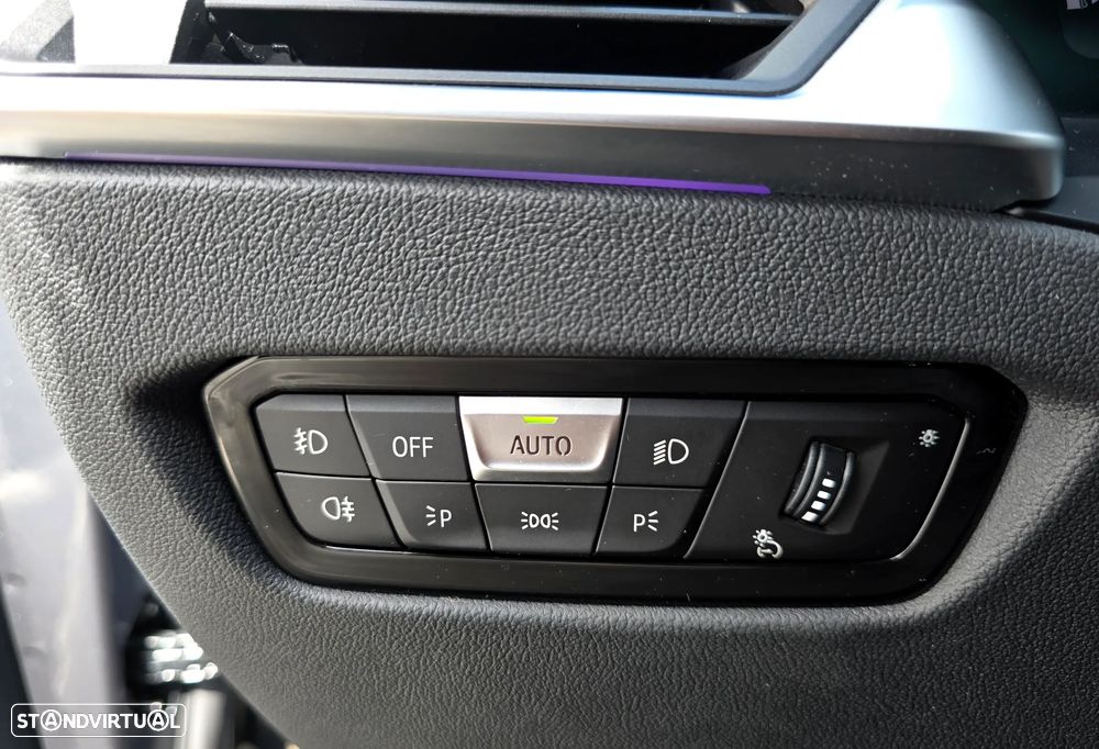 BMW 330 e Pack M Auto - 41