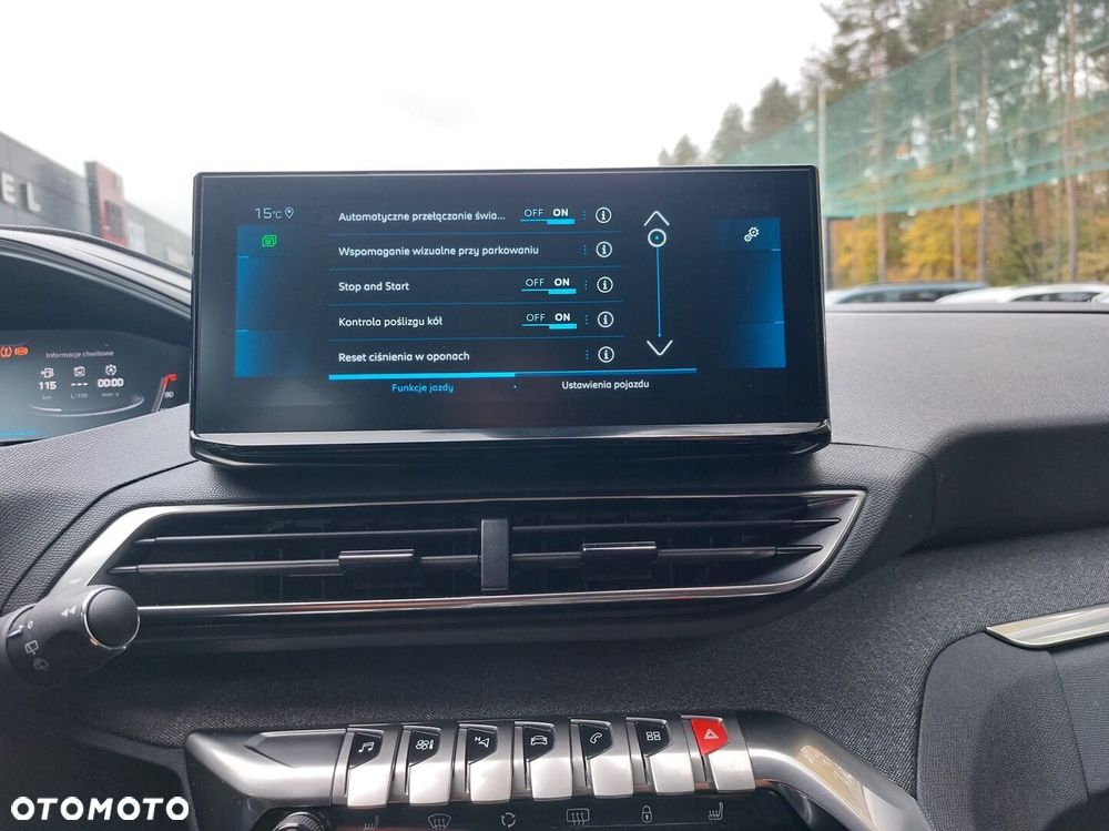 Peugeot 3008 1.5 BlueHDi Allure Pack S&S EAT8 - 23
