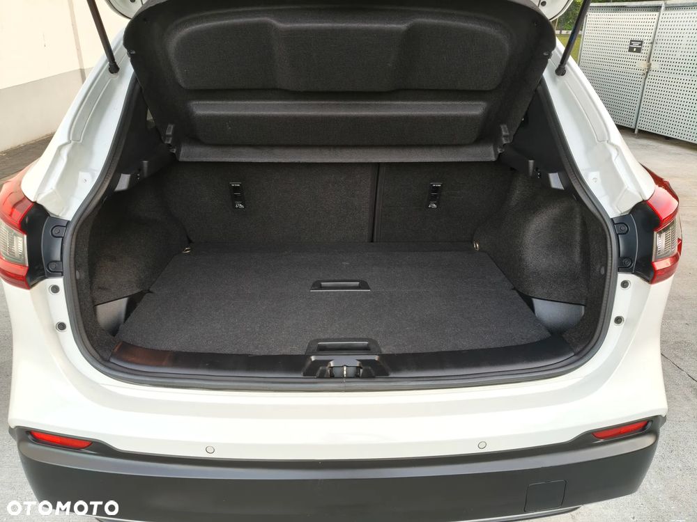 Nissan Qashqai 1.2 DIG-T N-Connecta EU6 - 9