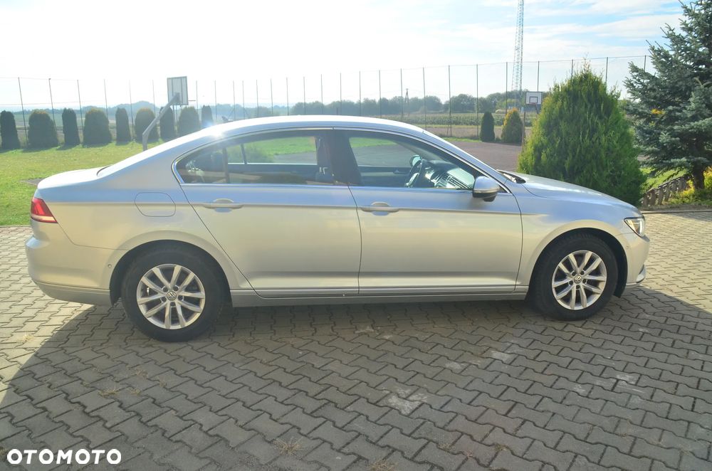 Volkswagen Passat - 6