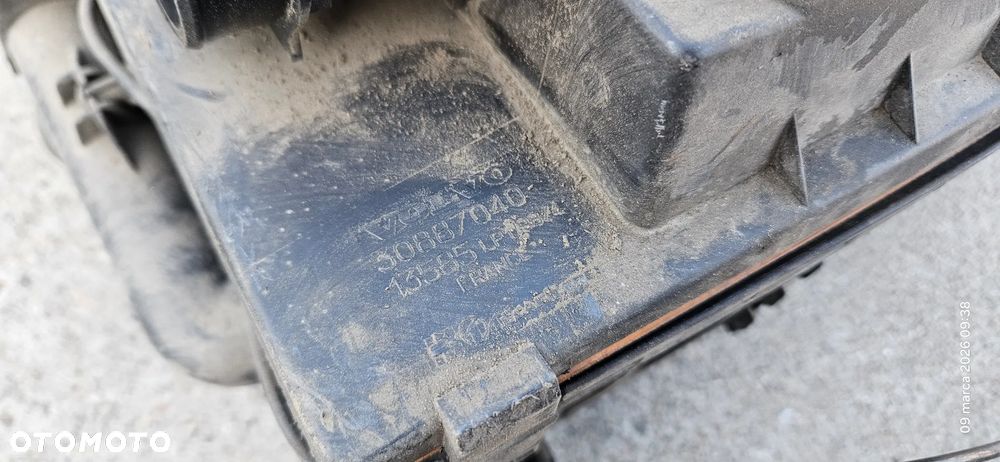 Obudowa filtra powietrza Volvo V40 I Lift 1,8 benzyna 2003r 30887040 - 4