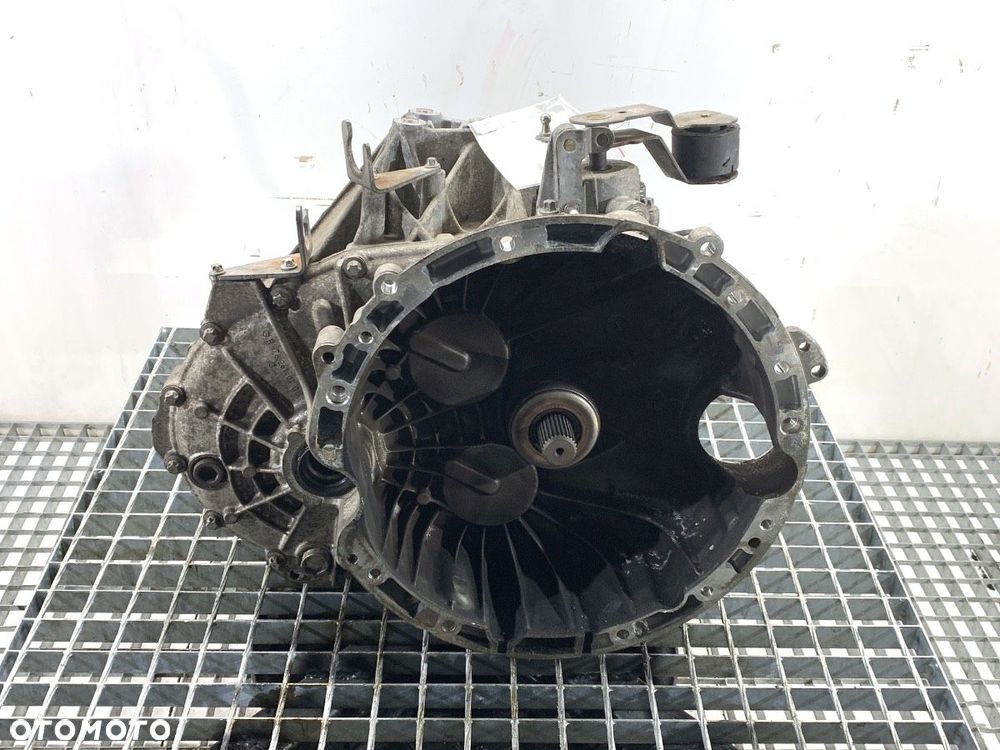 SKRZYNIA BIEGÓW  MERCEDES-BENZ KLASA A (W176) 2012 - 2018 A 180 (176.042) 90 kW [122 KM] benzyna - 1