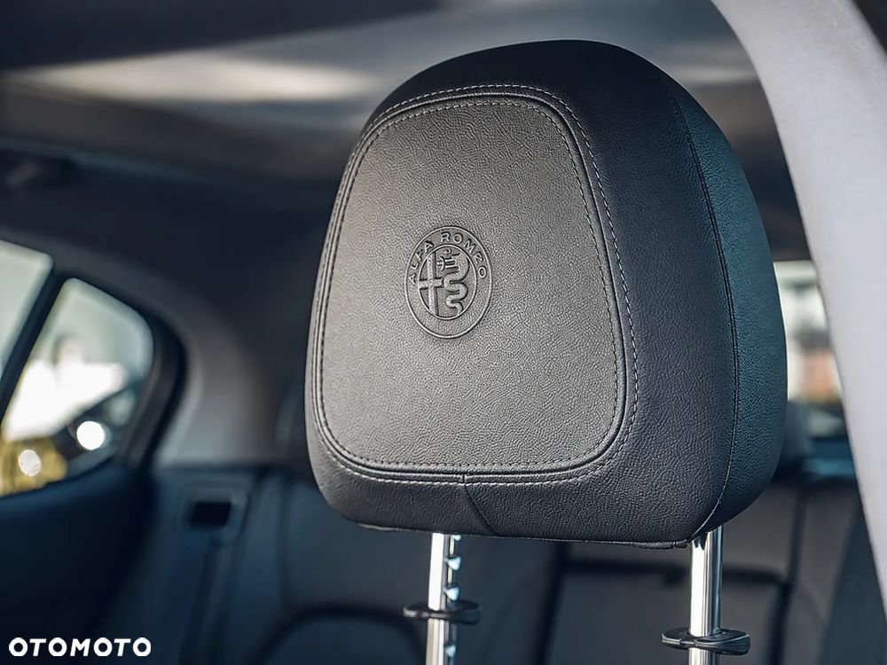 Alfa Romeo Stelvio 2.0 Turbo Veloce TI Q4 - 13