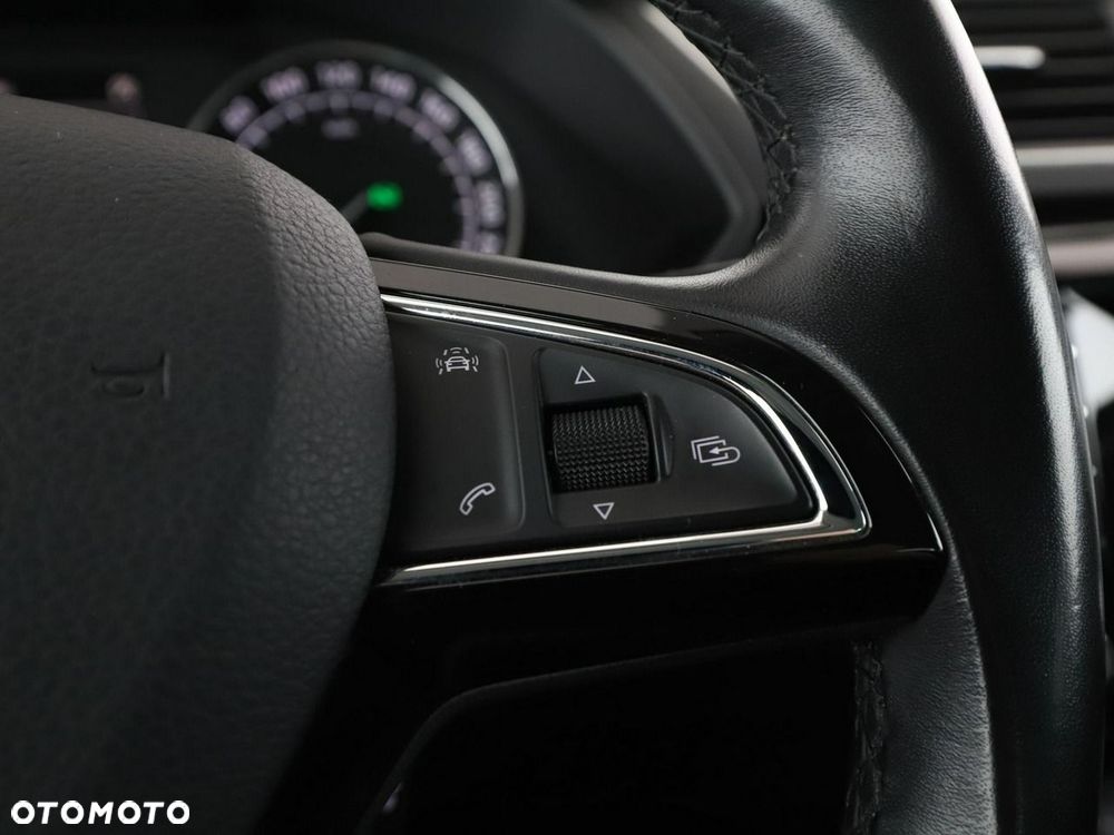 Skoda Superb 1.8 TSI DSG Style - 35