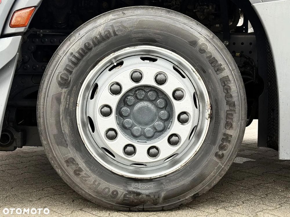 Mercedes-Benz ACTROS F 1836 / PRZESTRZENNY 60M3 / 7,75 M / SALON PL - 13