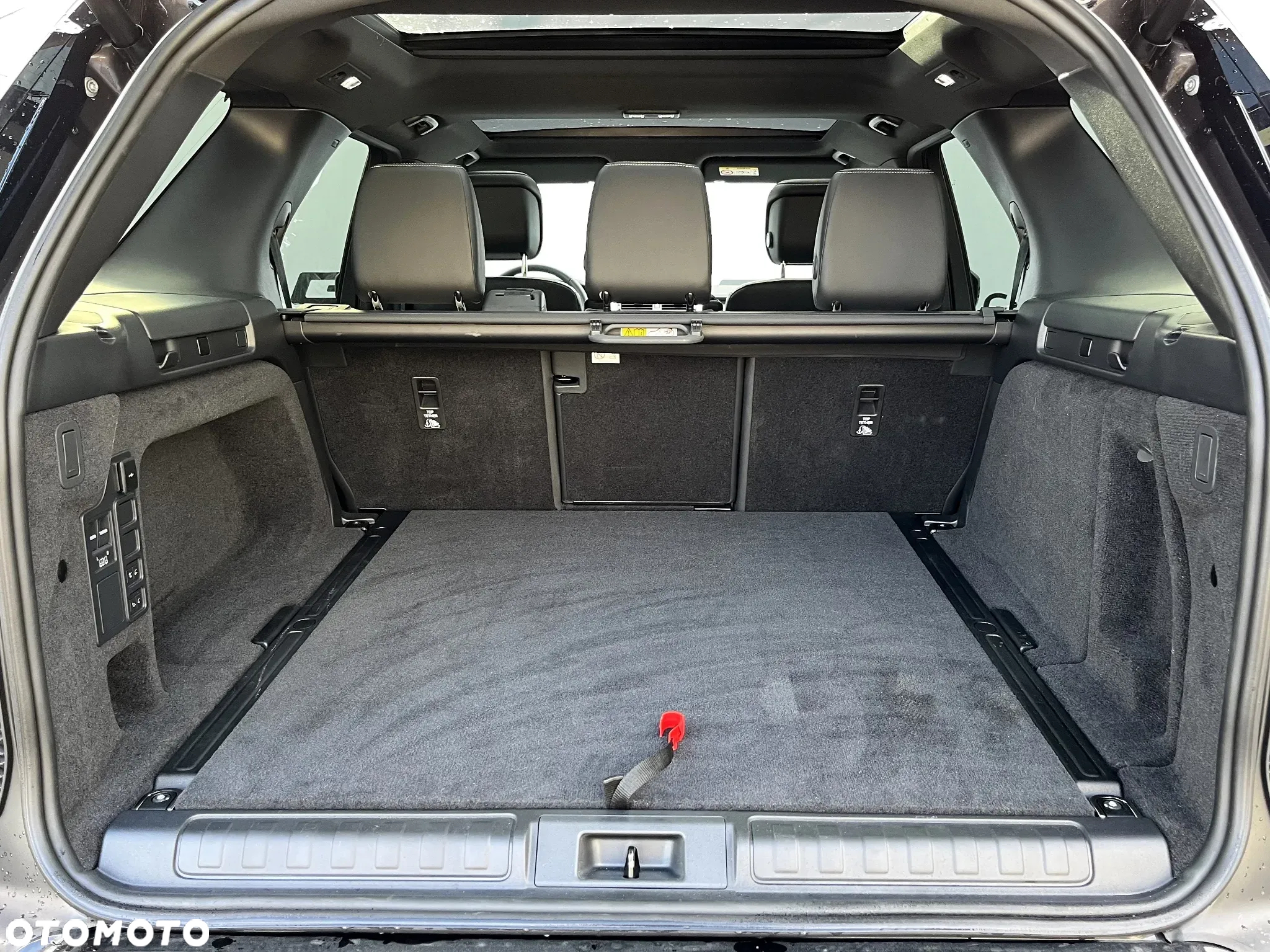 Land Rover Discovery D250 Dynamic SE - 14