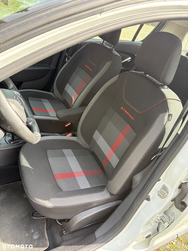 Dacia Sandero - 12