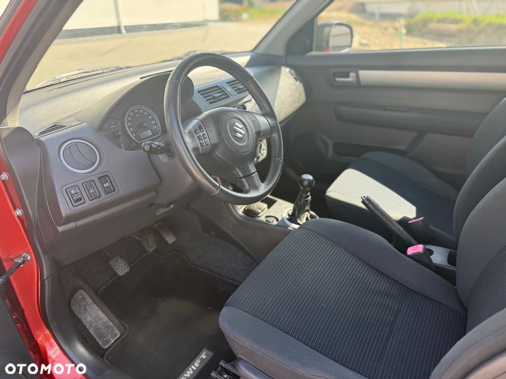 Suzuki Swift 1.3 DDiS GLX / Comfort - 11