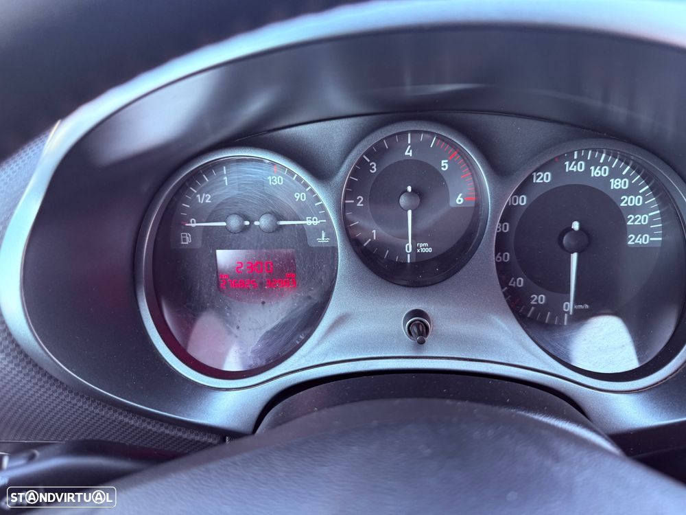 SEAT Leon 2.0 TDI Sport DPF - 12
