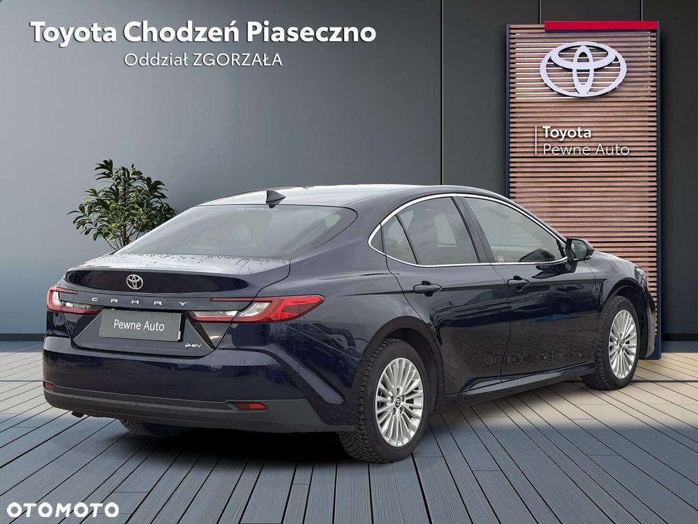 Toyota Camry 2025