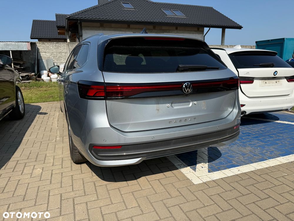 Volkswagen Passat - 19