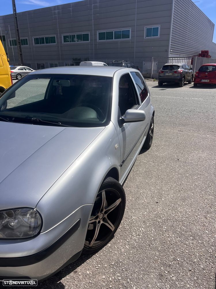VW Golf 1.9 TDi Highline - 2