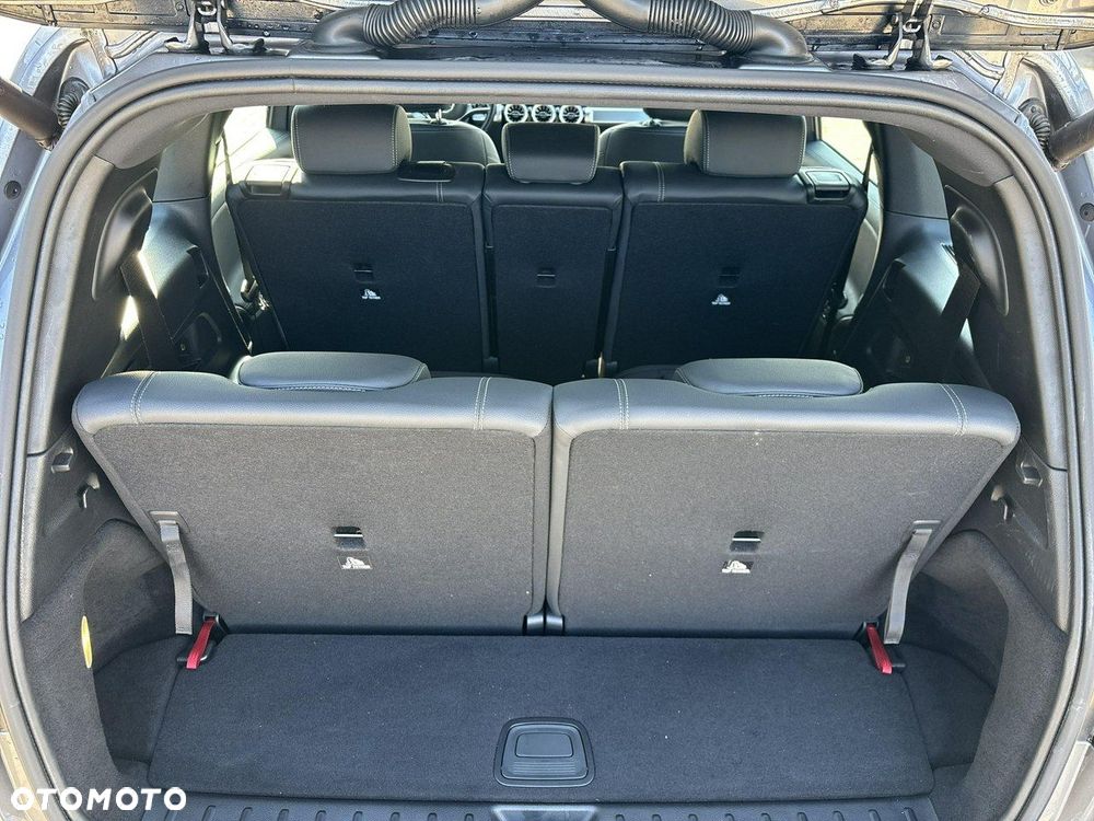 Mercedes-Benz EQB - 14