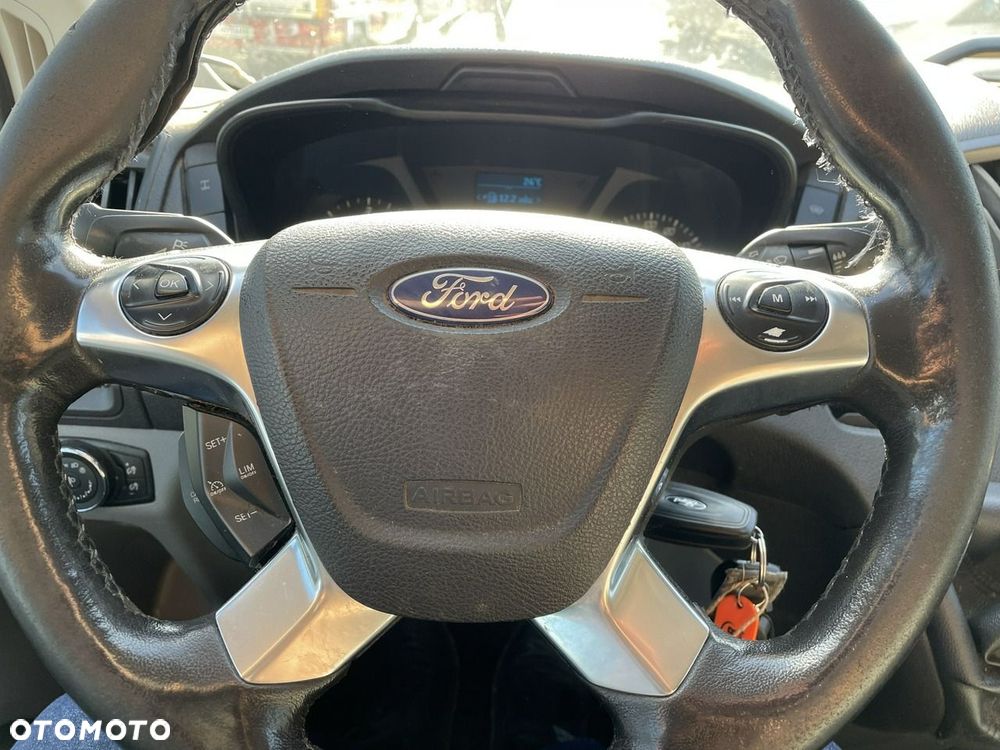 Ford Transit - 26