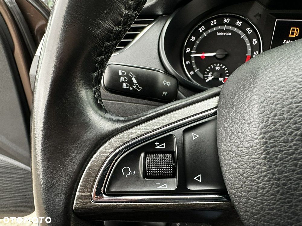 Skoda Octavia 2.0 TDI 4x4 DSG Scout - 23