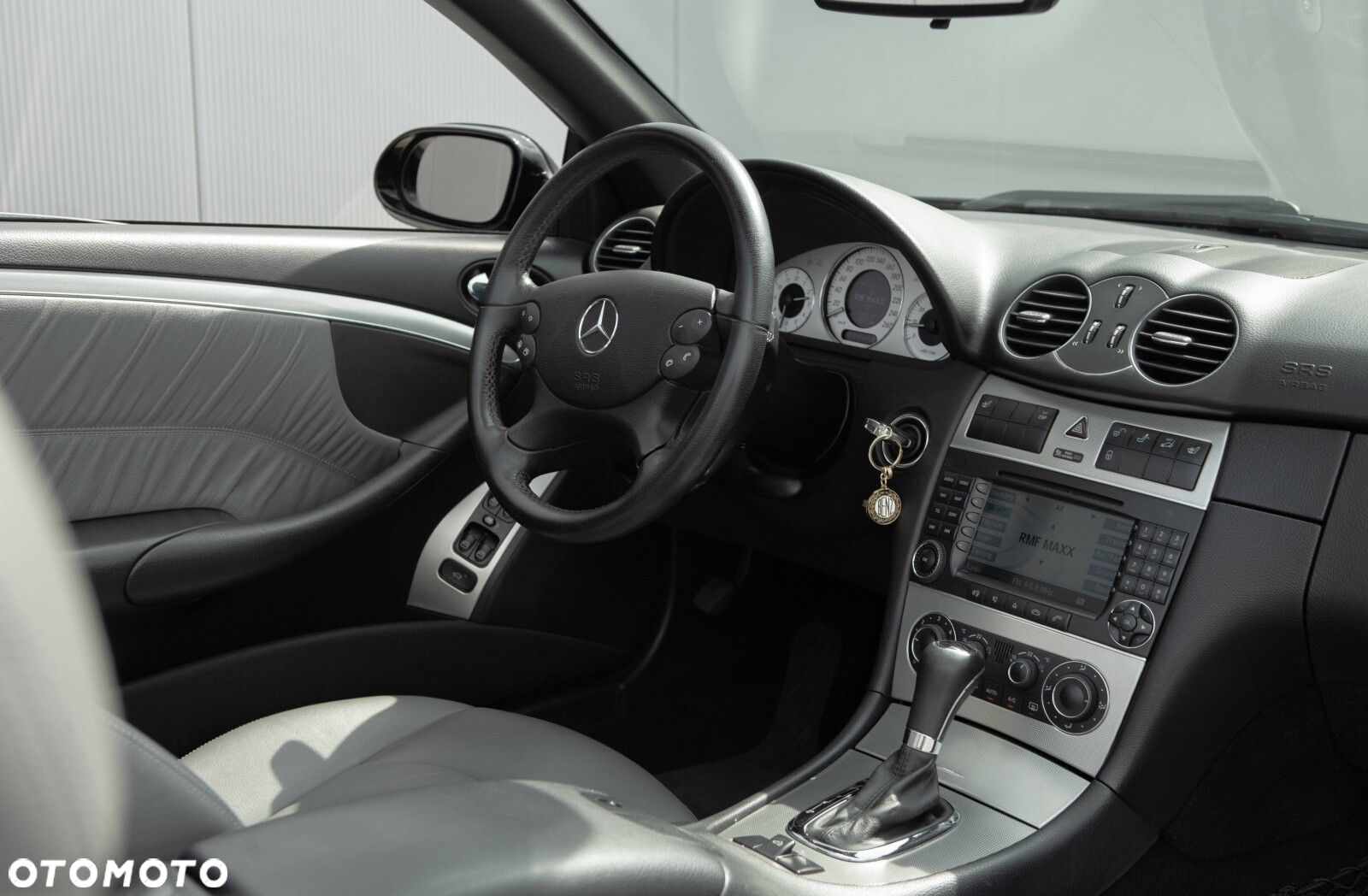 Mercedes-Benz CLK - 26
