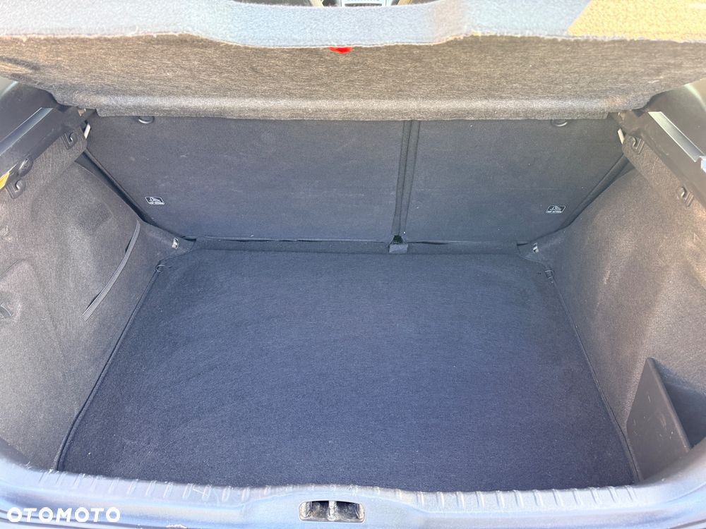 Peugeot 308 1.6 Premium - 10