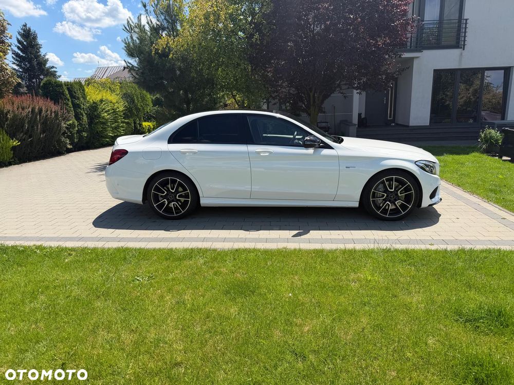 Mercedes-Benz Klasa C AMG 43 4-Matic - 4