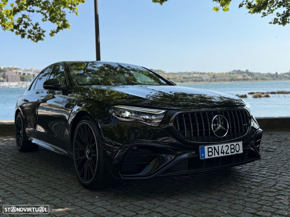 Mercedes-Benz E 53 AMG Hybrid 4Matic+ - 1