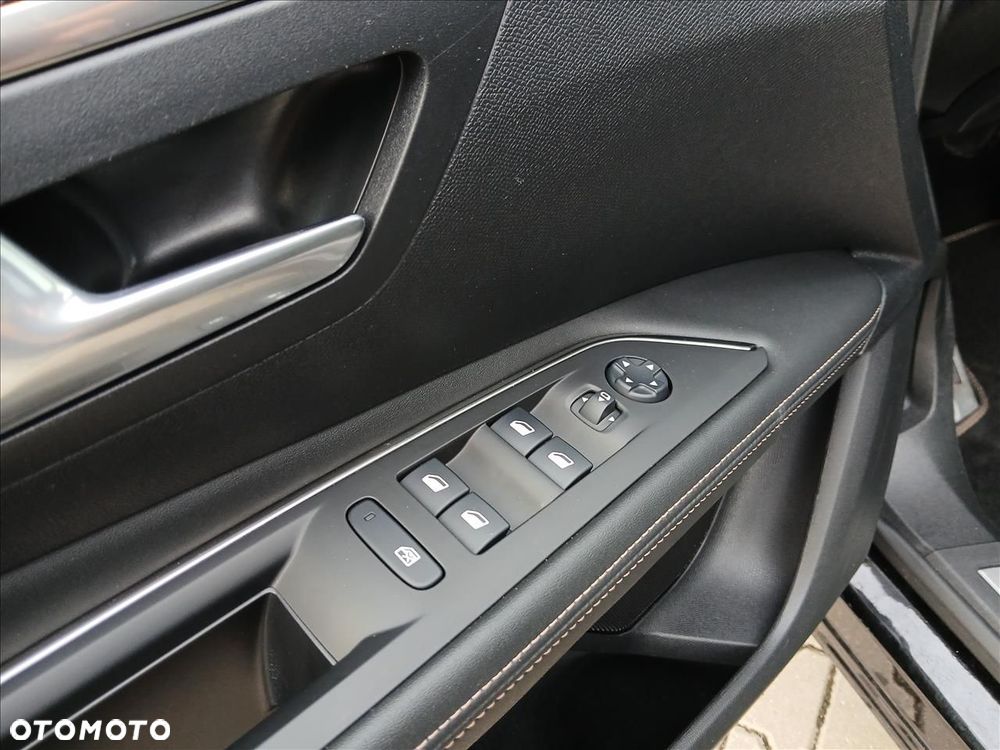 Peugeot 3008 1.6 PureTech GPF GT Line S&S EAT8 - 22
