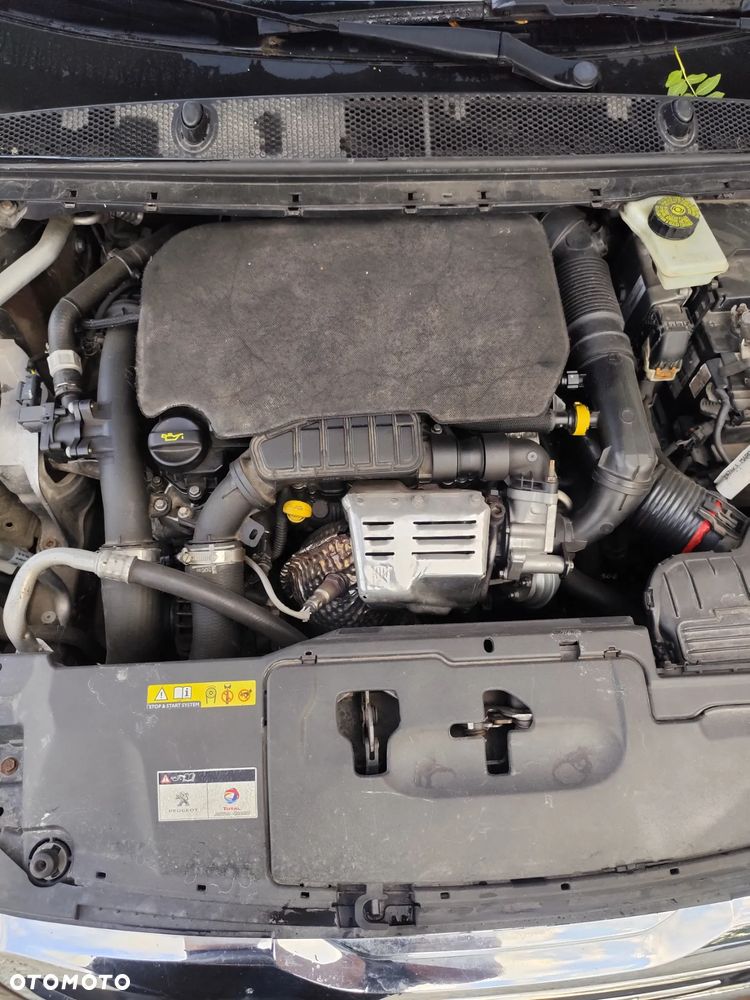 Peugeot 308 SW 1.2 PureTech Allure S&S - 11