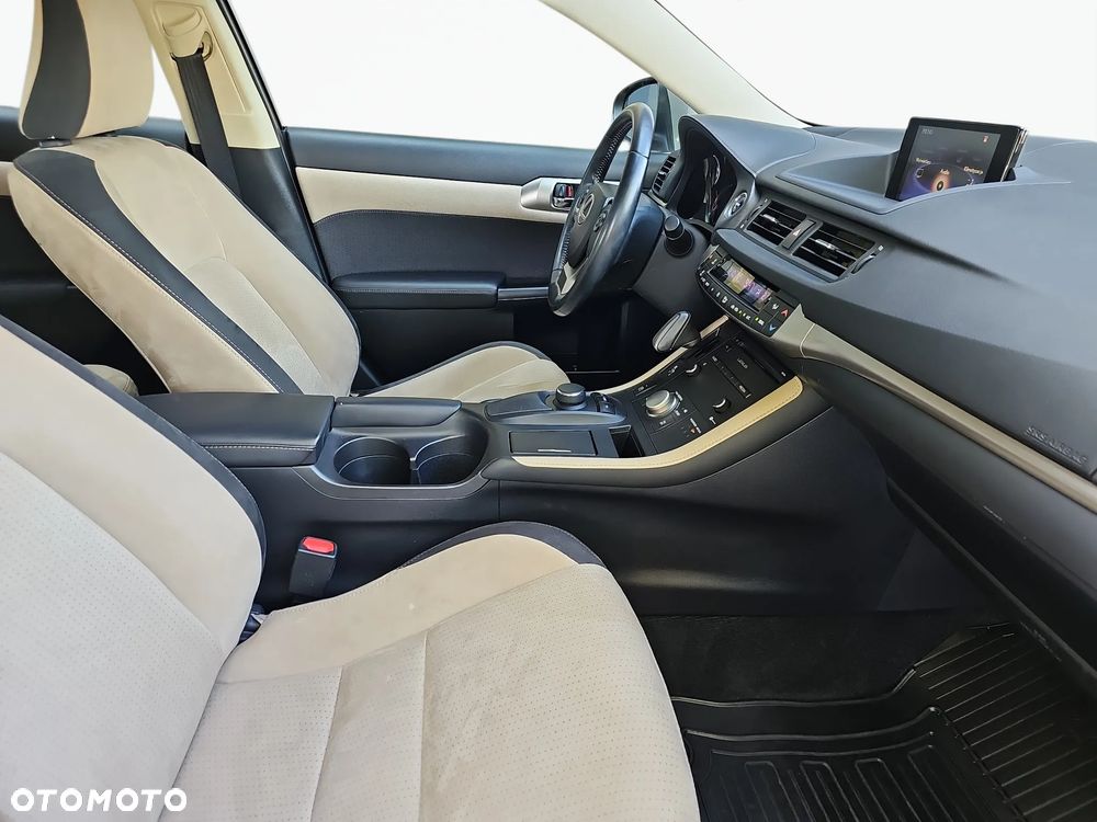 Lexus CT 200h Elegance - 10