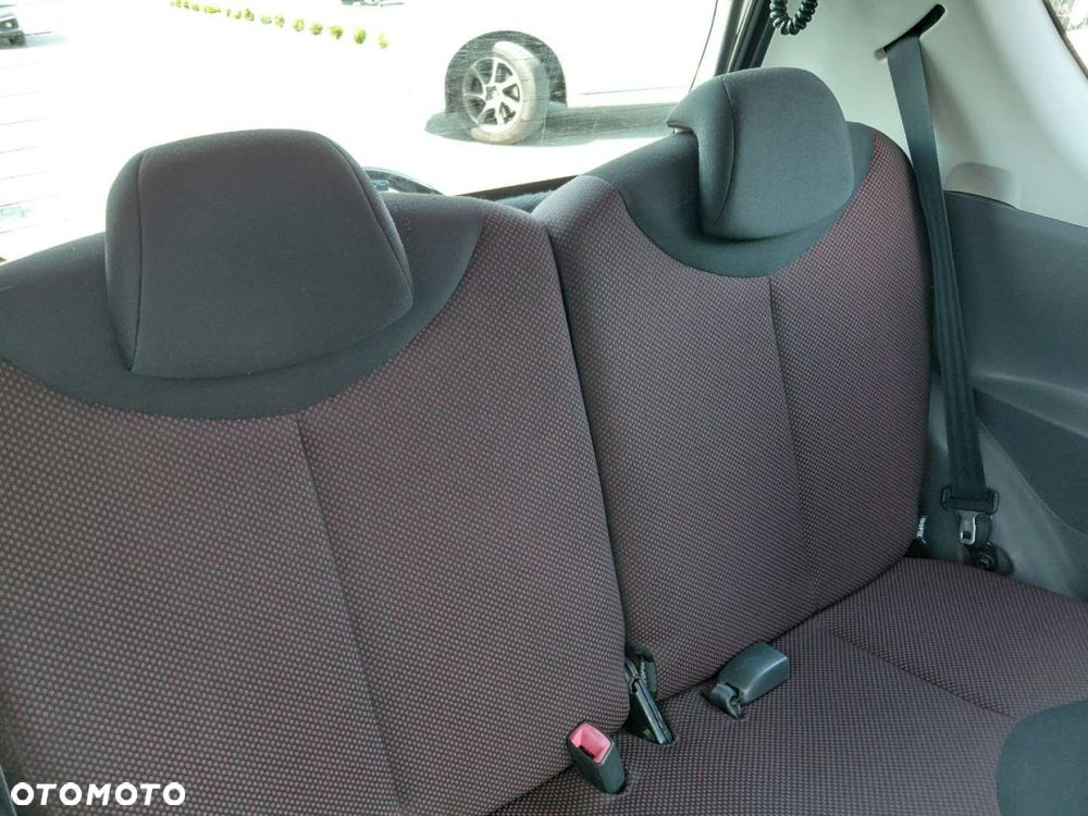 Toyota Aygo - 16