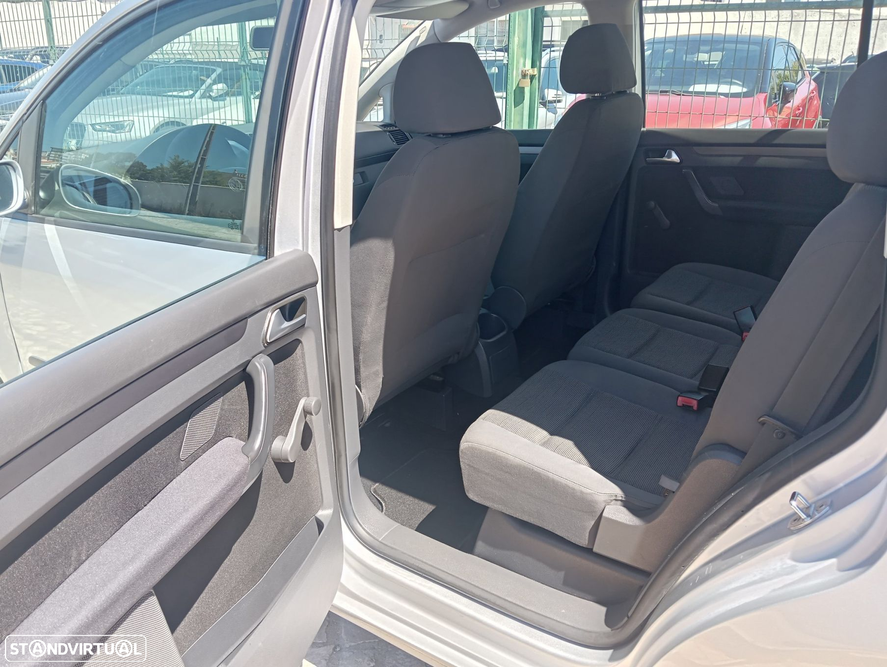 VW Touran 1.4 TSI Conceptline 7L - 11