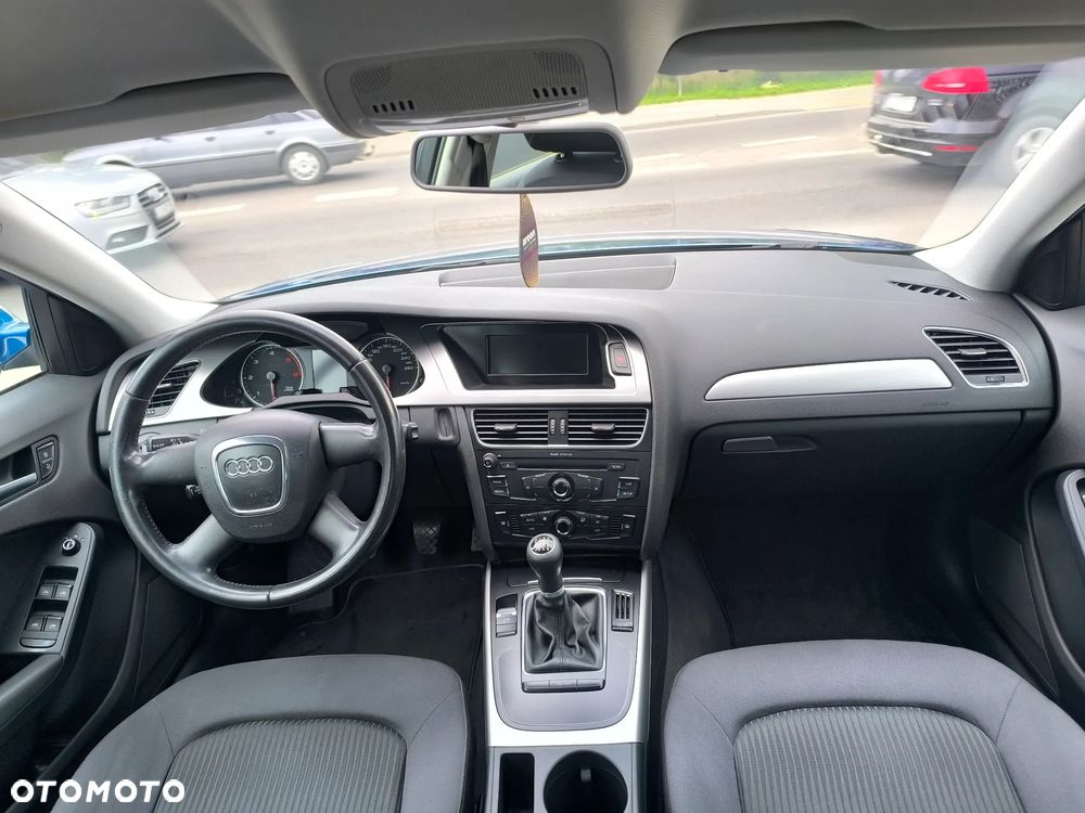 Audi A4 Avant 2.0 TDI DPF Ambition - 12