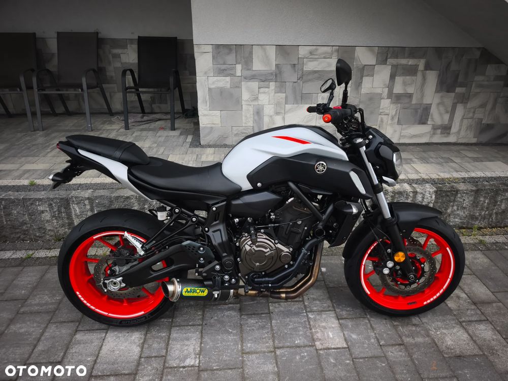 Yamaha MT - 33