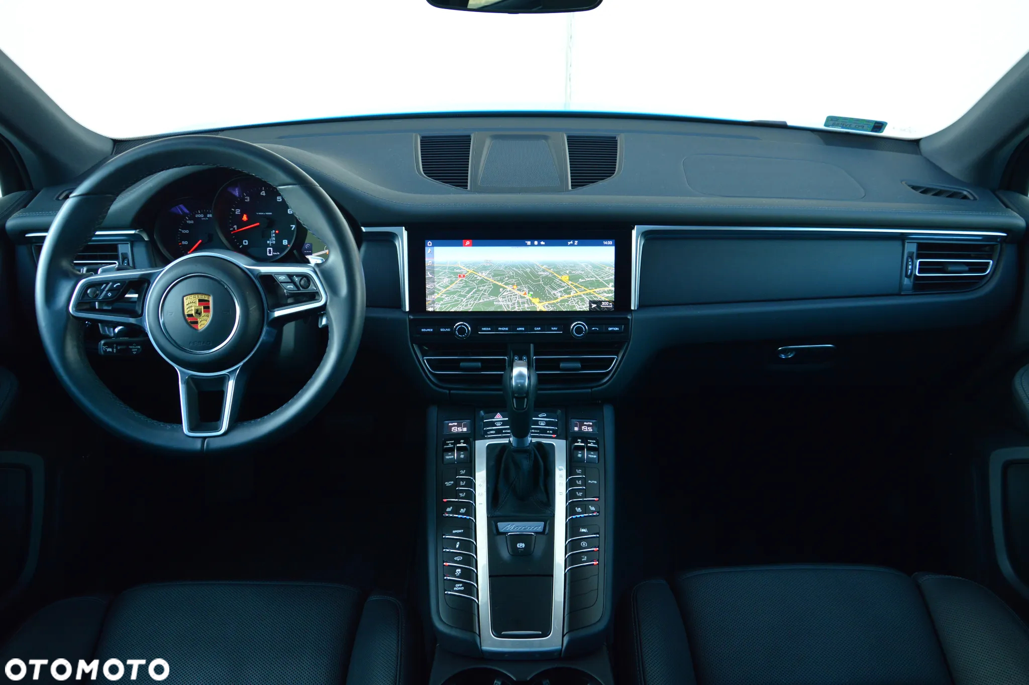 Porsche Macan Standard - 4