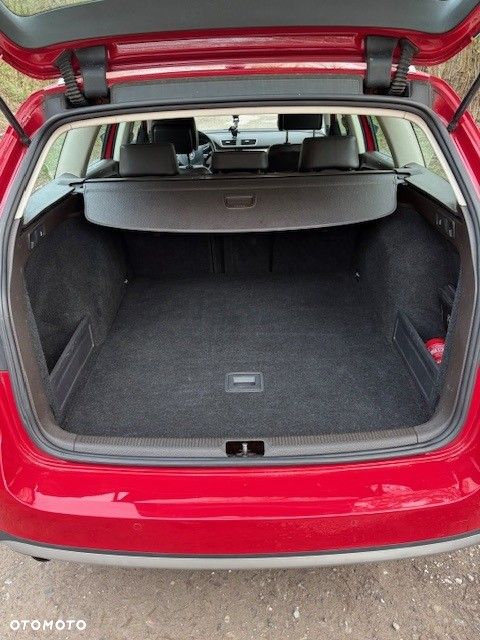 Volkswagen Passat - 4
