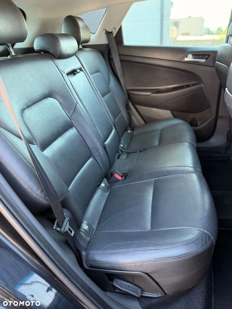 Hyundai Tucson 2.0 CRDI BlueDrive Style 2WD - 12