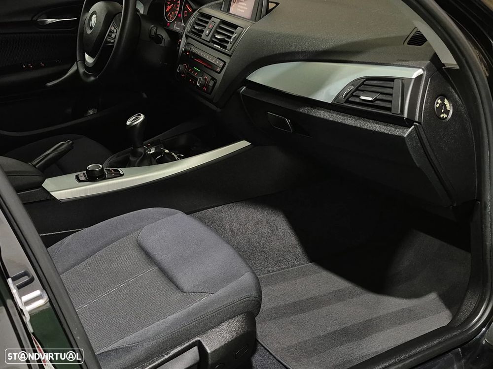 BMW 116 d EfficientDynamics - 25