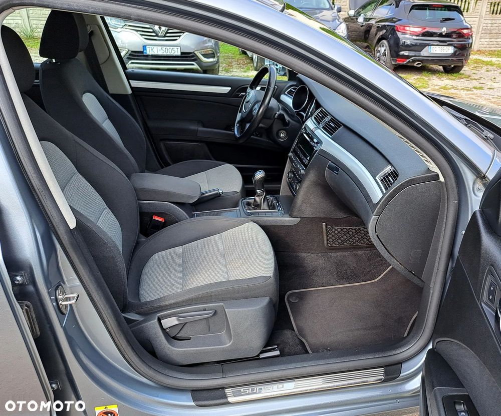 Skoda Superb 2.0 TDI Elegance - 19