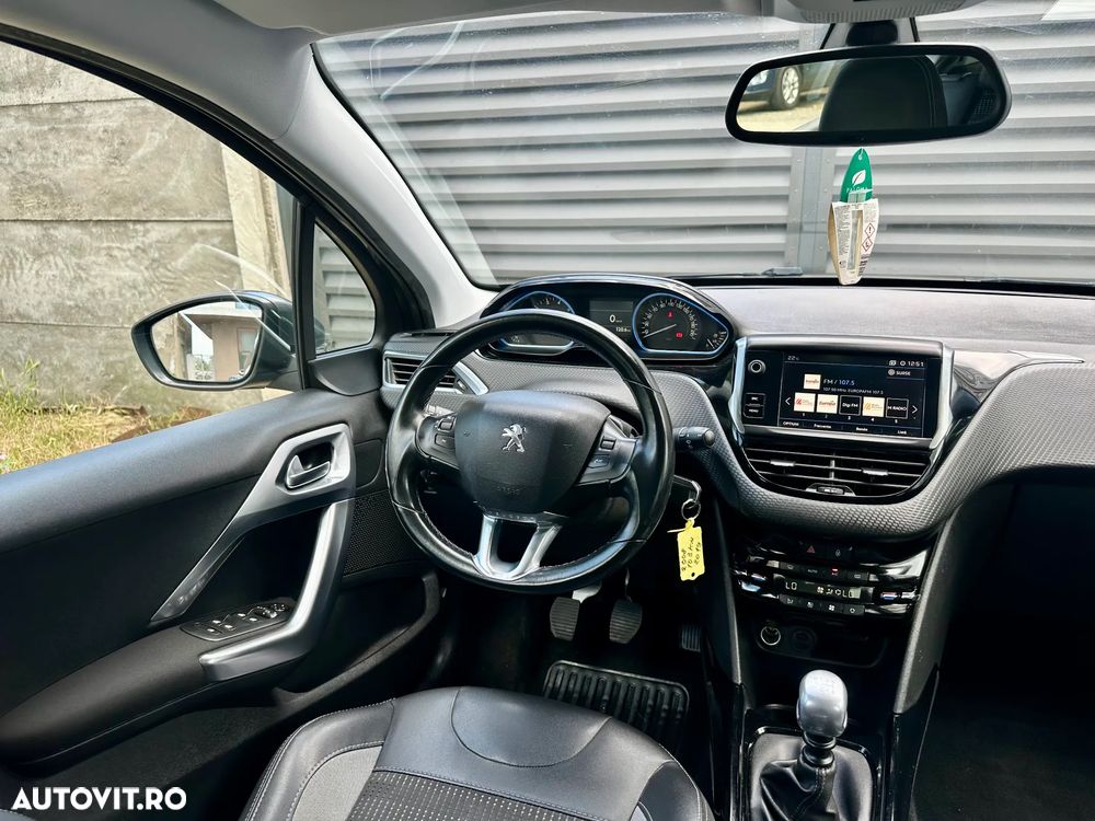 Peugeot 2008 - 9