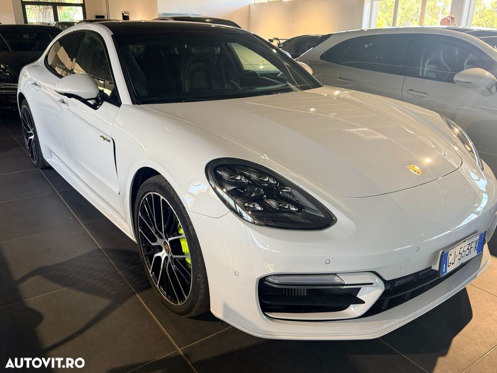 Porsche Panamera 4 E-Hybrid Platinum Edition - 2