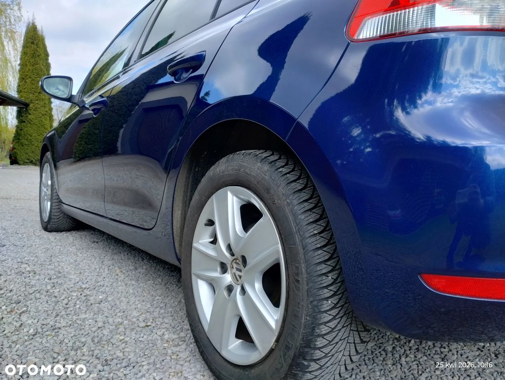 Volkswagen Golf 1.6 Comfortline - 12