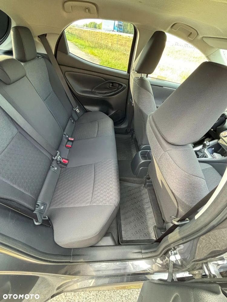 Toyota Yaris 1.5 Comfort - 21