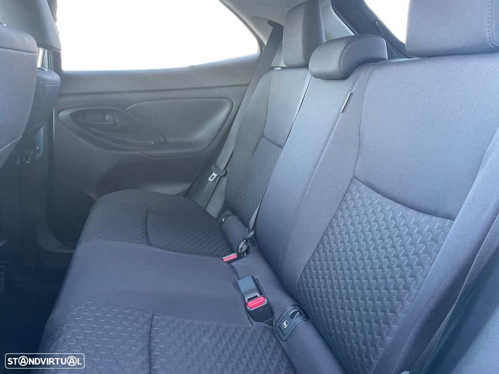 Toyota Yaris Cross - 12