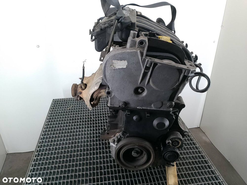 SILNIK RENAULT SCENIC II K4M 1.6 16V - 10