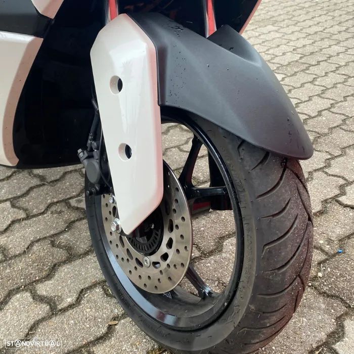 Yamaha NMAX 125 - 4