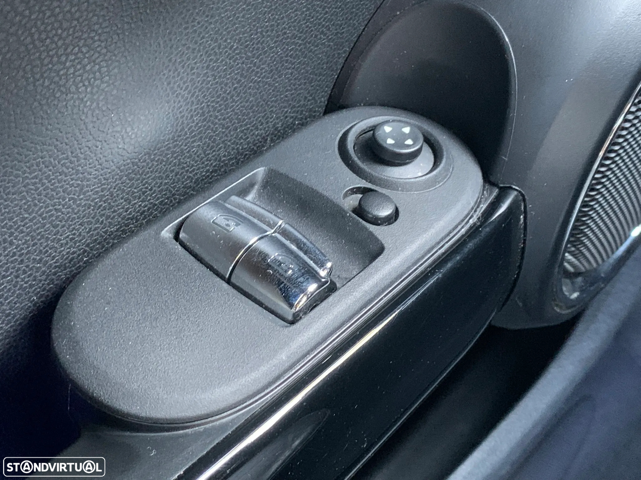 MINI 3 Portas Cooper S Sport Aut. - 20