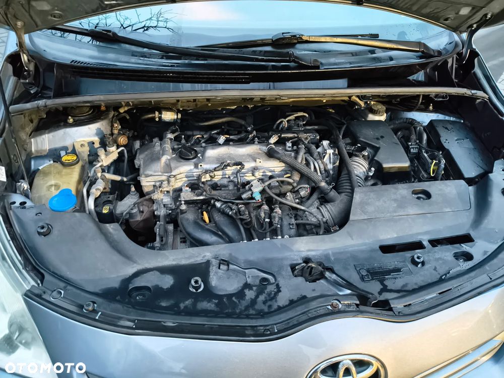 Toyota Verso 1.8 Prestige EU5 MS - 12