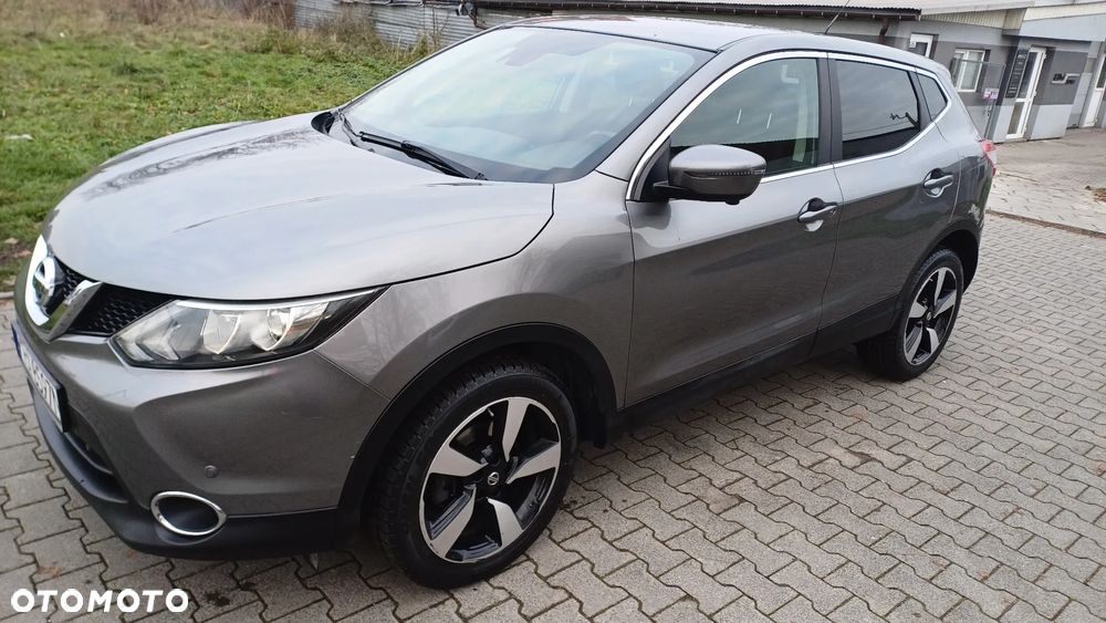 Nissan Qashqai 1.5 dCi DPF 360 - 1