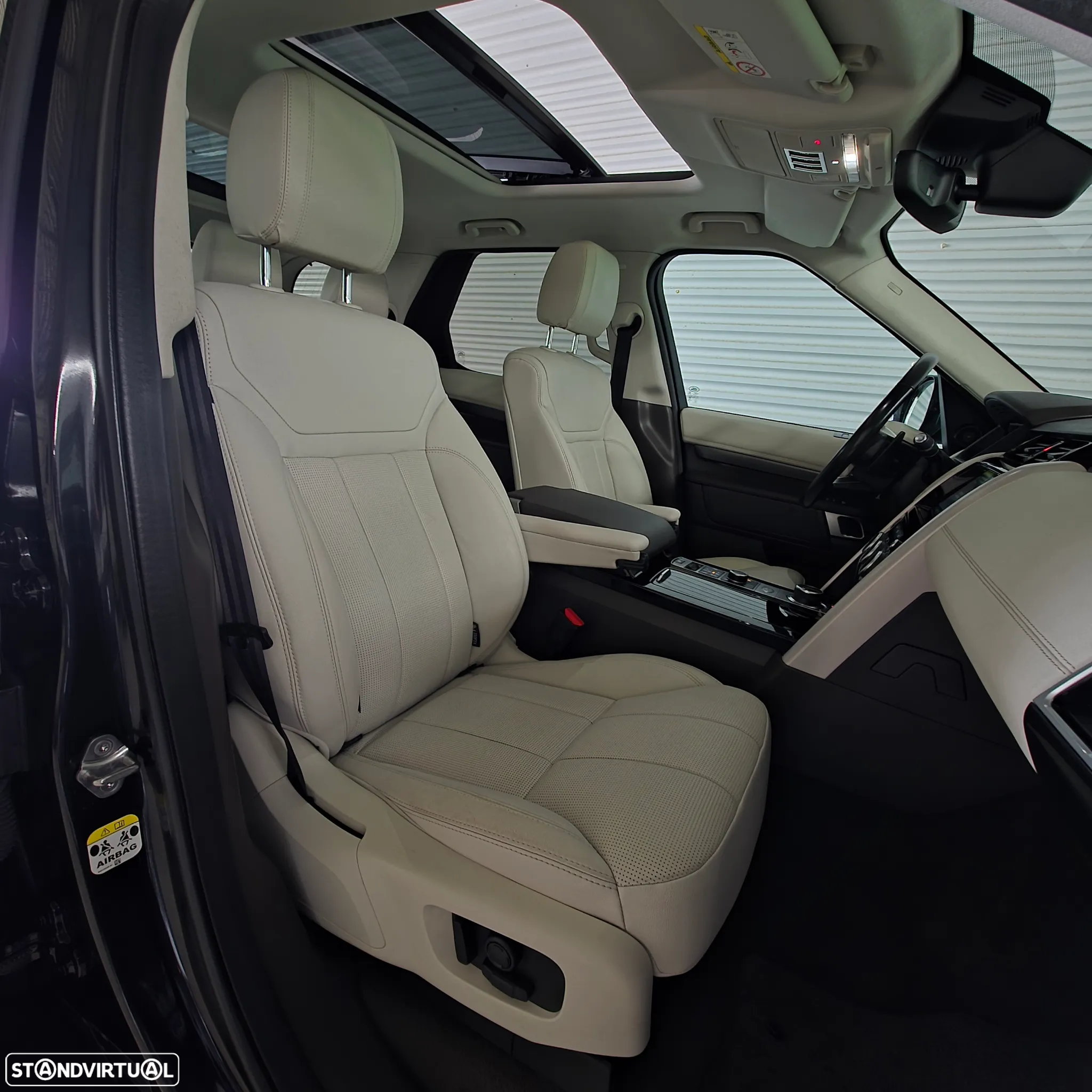 Land Rover Discovery 2.0 SD4 HSE Lusury Auto - 33