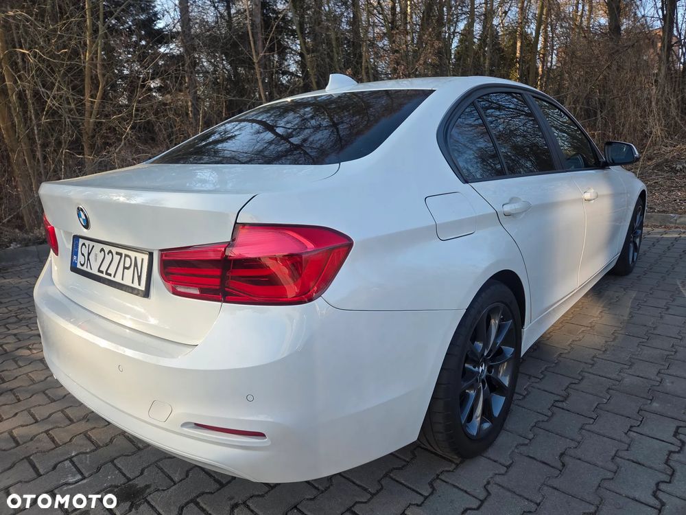 BMW Seria 3 318d Sport Line Shadow - 7