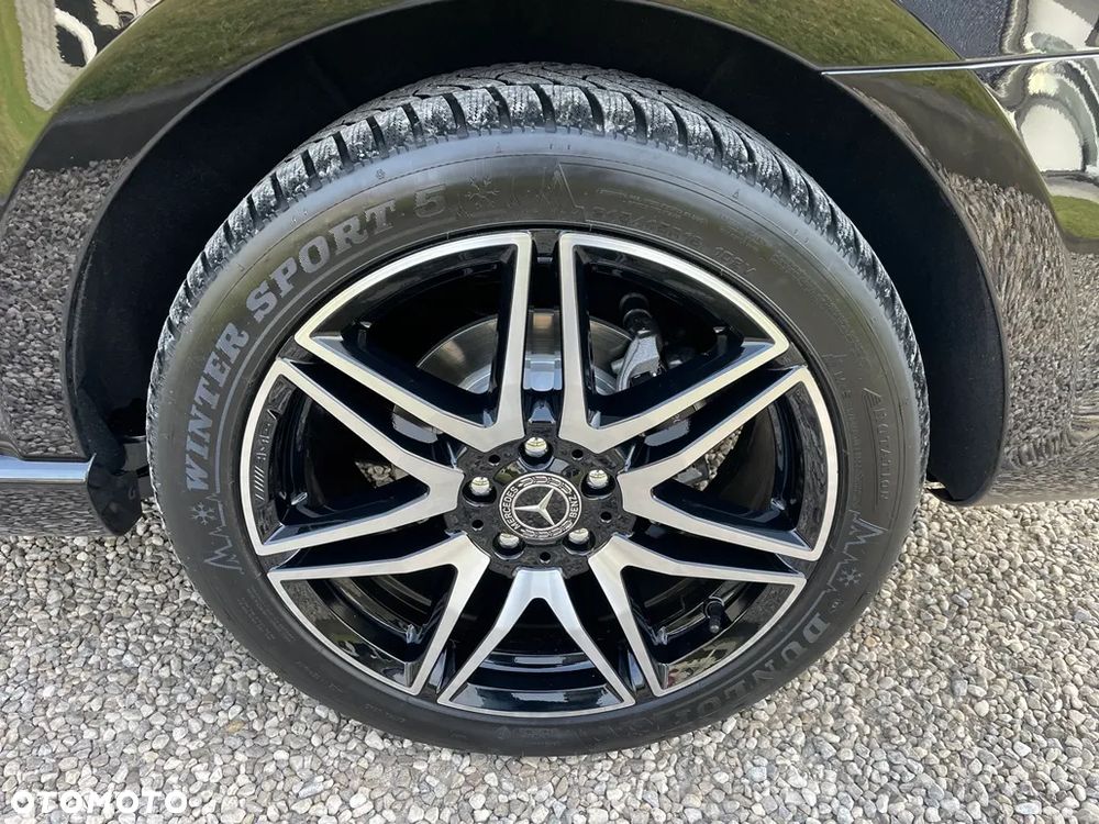 Mercedes-Benz Klasa V 300 d 4-Matic Avantgarde 9G-Tronic (ekstra d³) - 34